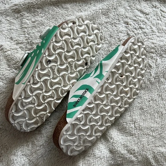 Birkenstock Woman’s Green Leaf Print Sandals - Picture 7 of 8